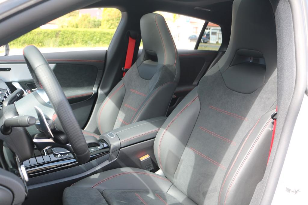 Mercedes-Benz CLA 35 AMG Shooting Brake