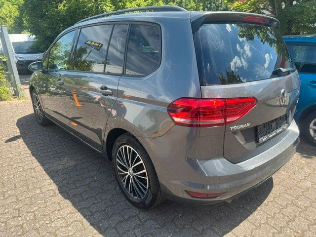 Fahrzeugabbildung Volkswagen Touran Comfortline BMT LED 7 Sitze NAVI
