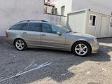 Mercedes-Benz C 220 Avantgarde*Automatik*Neu TÜV*Neu Inspekti - Mercedes-Benz C 220 aus 2004