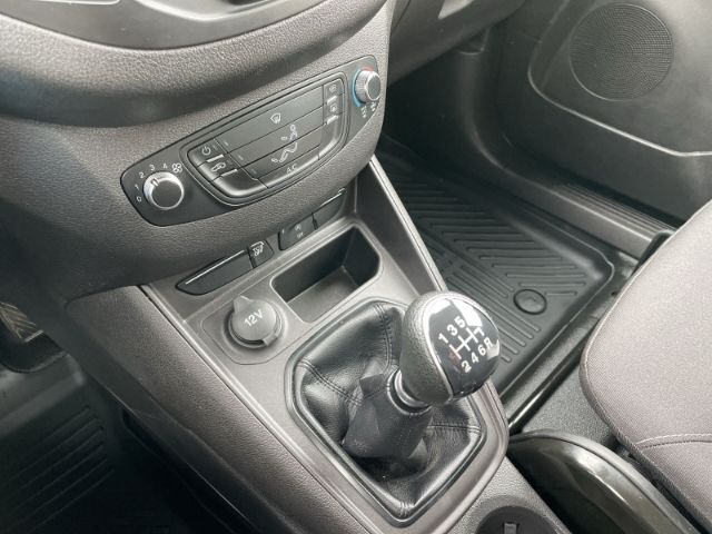 Fahrzeugabbildung Ford Transit Courier 1.0 EcoBoost Trend AHK,  Klimaan