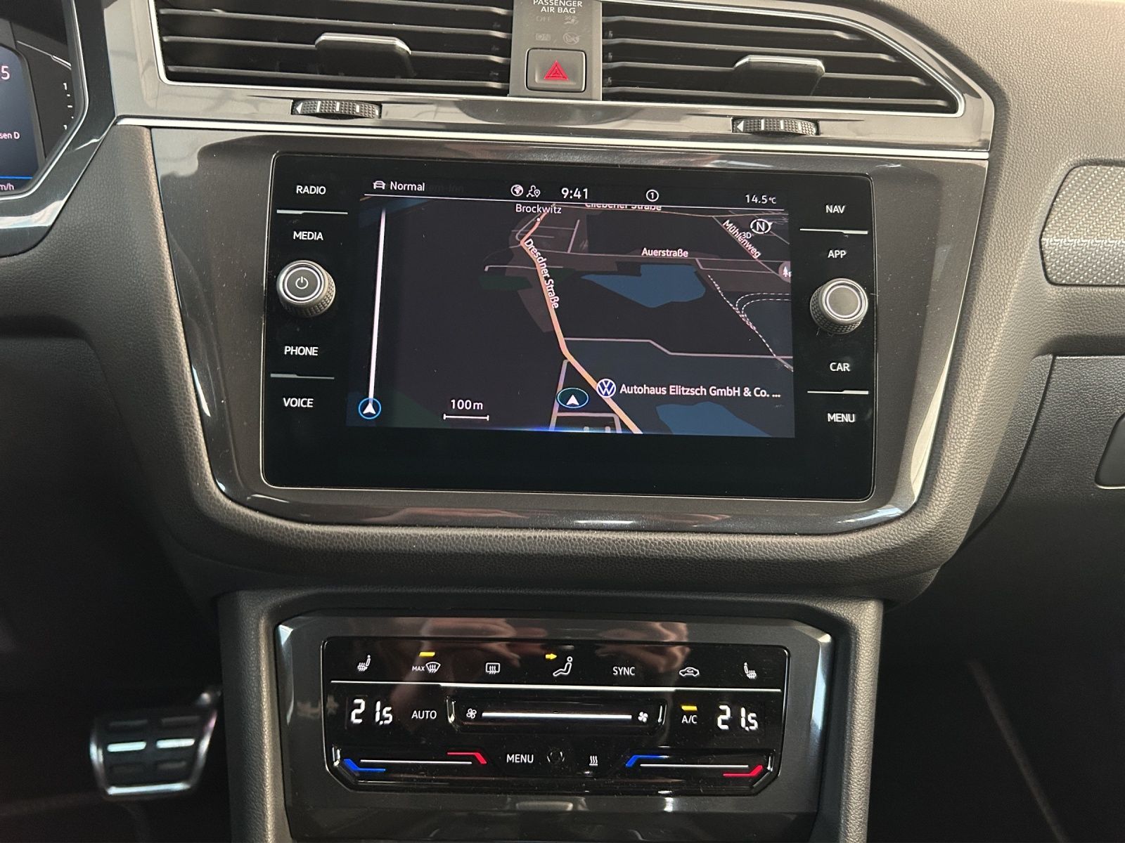 Fahrzeugabbildung Volkswagen Tiguan Allspace R-Line TDI 4M DSG IQ.Light ACC A