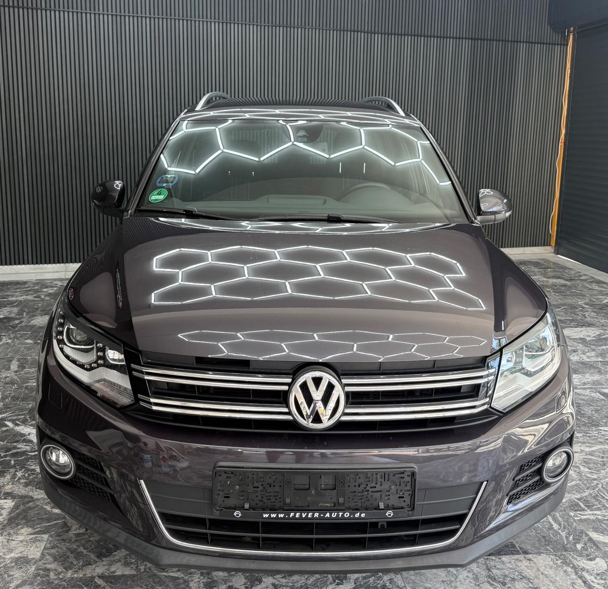 Volkswagen Tiguan Lounge Sport & Style BMT 4Motion