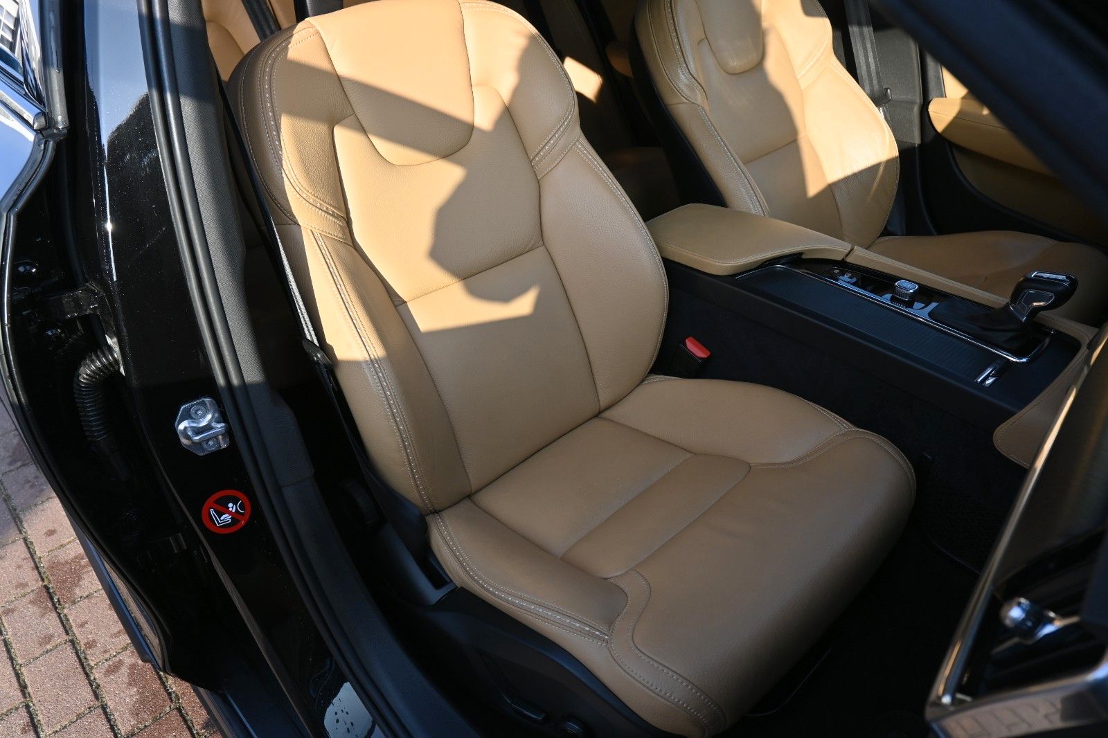 Fahrzeugabbildung Volvo V90 CC D4 AWD*STHZ*MIetkauf möglich