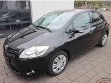 Toyota Auris 1,33-l-Dual-VVT-i - - Toyota Auris aus 2011 mit Benzin-Antrieb