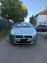 Fiat Grande Punto 1.4 8V Active Active - Fiat Grande Punto Gebrauchtwagen in Augsburg