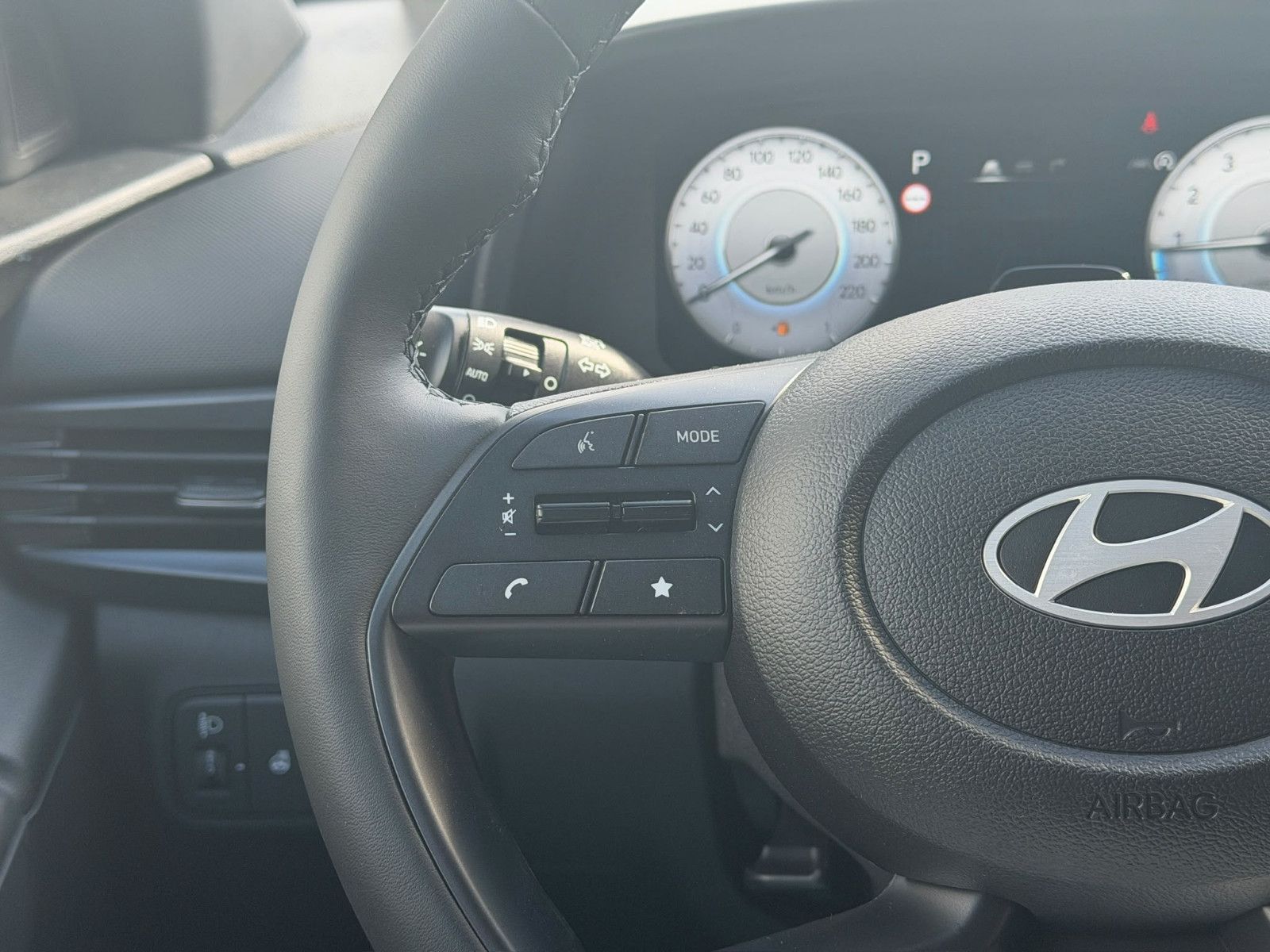 Fahrzeugabbildung Hyundai i20 1.0 T-GDI Blackline *Navi*RFKamera*LED*BOSE*