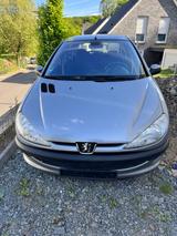 Peugeot 206  Automatik  - gebrauchte Peugeot 206 aus dem Jahr 2001
