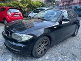 BMW Bmw 118 118d cat 5 porte Attiva DPF. LEGGI NOTE - BMW 118 aus 2008: 118d