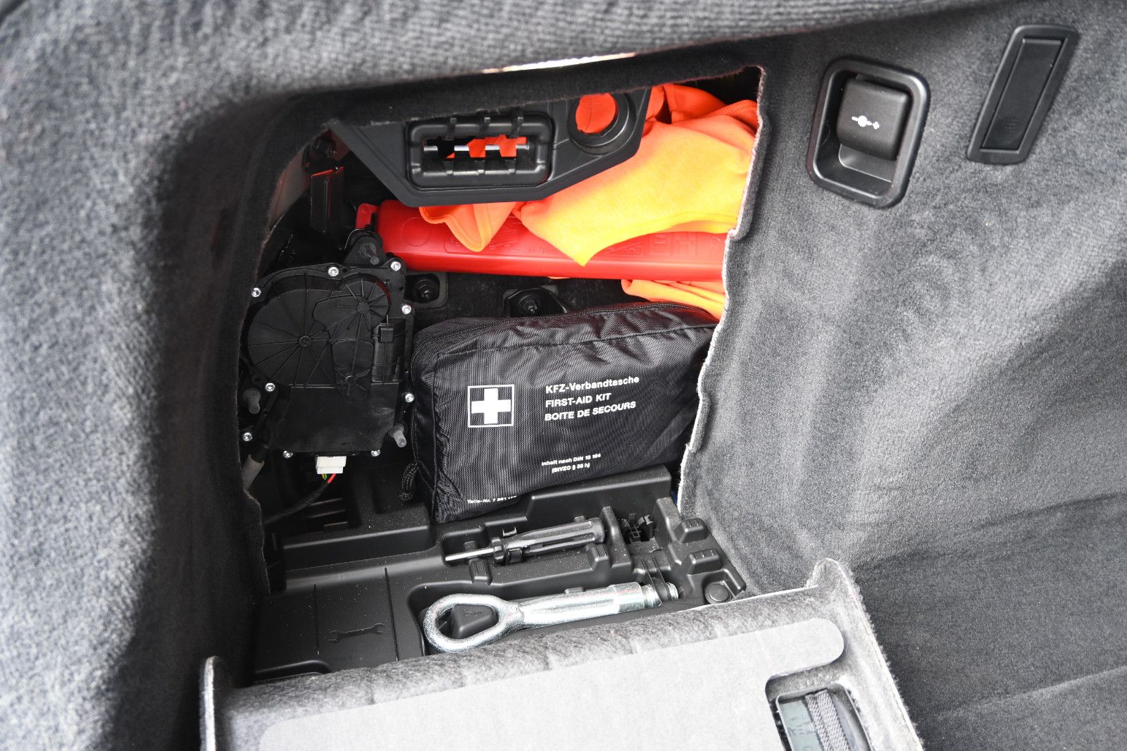 Fahrzeugabbildung BMW 420d xDr. Gran Coupé Sport Line °LEDER+MEMORY°