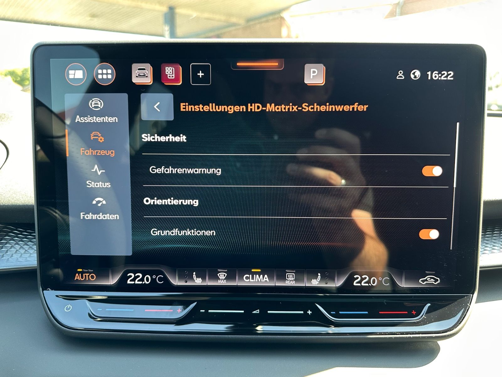 Fahrzeugabbildung CUPRA Terramar VZ 2.0 TSI 4Dr. DSG MATRIX/Pano/ACC/AHK