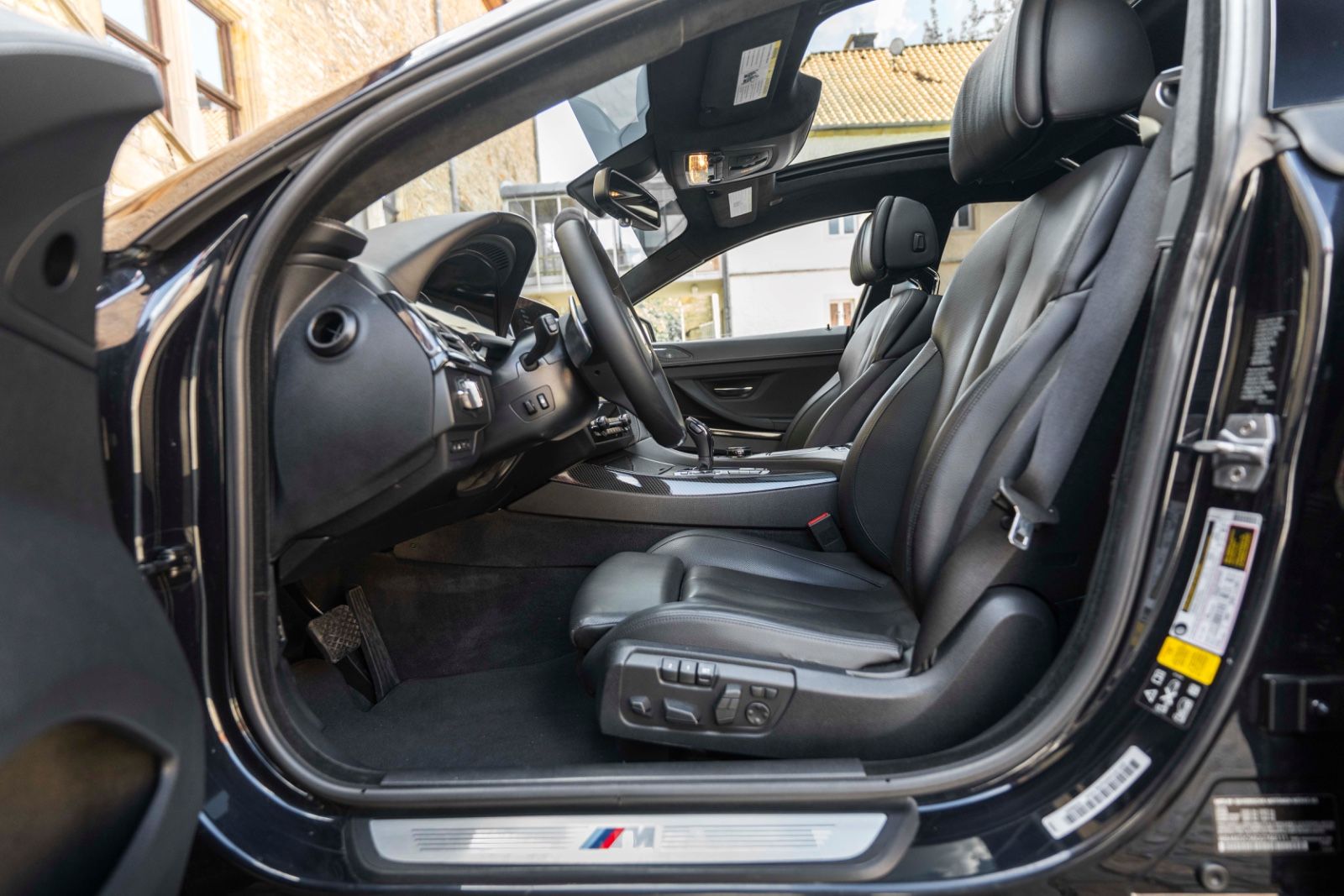 Fahrzeugabbildung BMW 640i xDrive GC M-SPORTPAKET HUD LED H&K