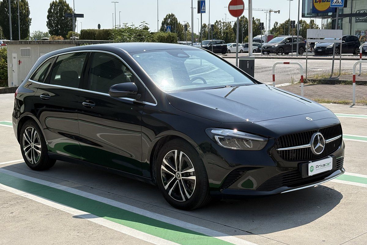 Mercedes-Benz MERCEDES B 180 Automatic Progressive Advanced imagem 3