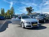 Audi A4 2.0 TDI NAVI Euro5 Reifen NEU - Audi A4 aus 2010 mit Diesel-Antrieb: Limousine, 2.0