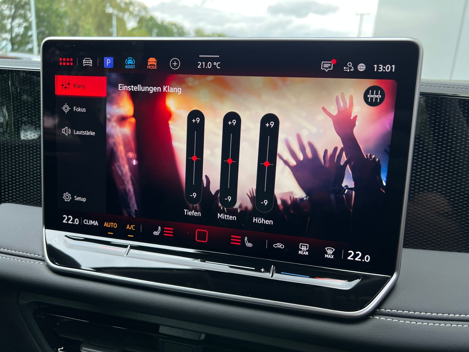 Fahrzeugabbildung Volkswagen Tiguan  ENERGY 2.0 TDI DSG *AHK, Navi, Ganzjahre