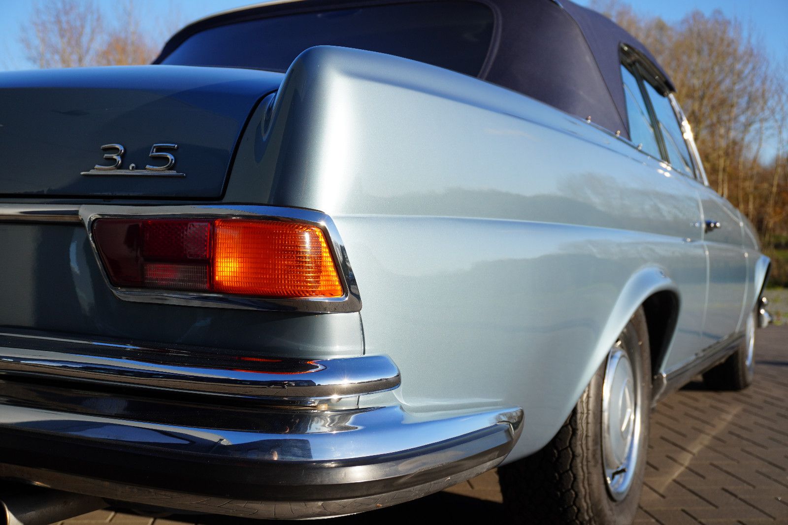 Fahrzeugabbildung Mercedes-Benz 280 SE 3,5 Cabriolet