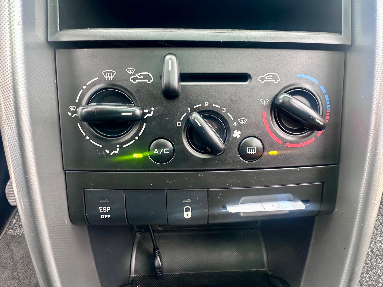Peugeot 207 2008 — photo 19