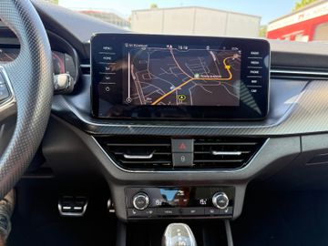 Skoda Kamiq Monte Carlo+LED+AppC+Pano+VirtualC
