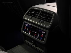 AUDI RS6 4.0 TFSI*PANO*B&O*HEADUP*AHK*STANDHEIZUNG*