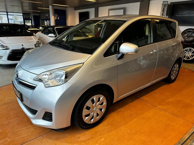 Toyota Verso-S Life BEHINDERTENUMBAU/13-TKM/1.HAND/AUT.