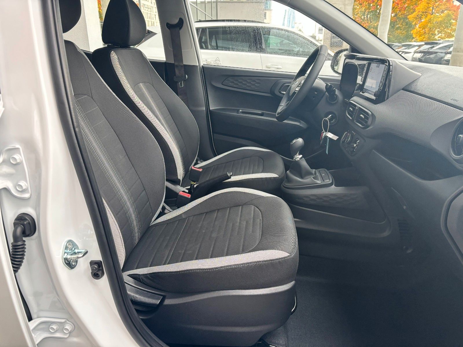 Fahrzeugabbildung Hyundai i10 Select 1.0l Navi/Klima/Kamera!