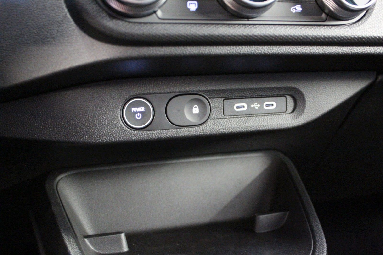 Fahrzeugabbildung Renault Twingo E-Tech 80 Urban Range *Vollausstattung*