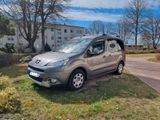 Peugeot Partner Tepee Tepee Family 100 VTi 1.6 Family - Peugeot Partner Tepee aus 2011