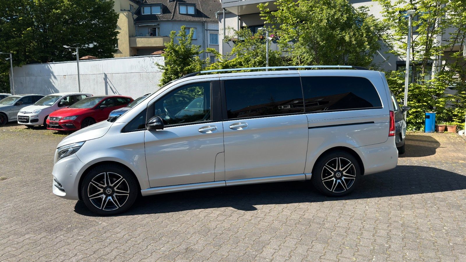 Mercedes-Benz V 250d Lang AMG Line *Burmester*360°*NAVI*AHK* imagem 2