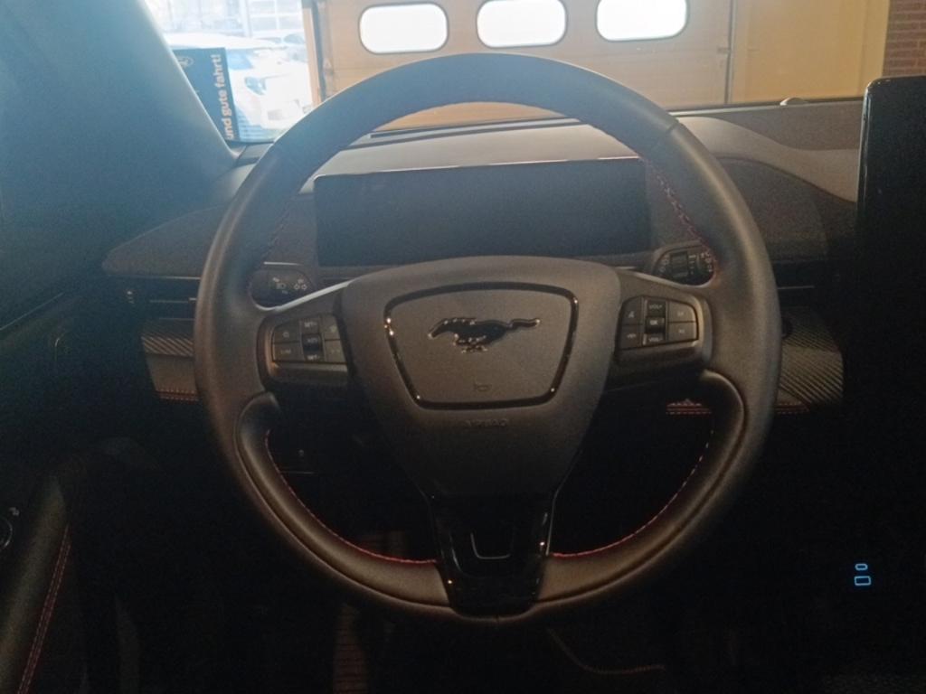 Ford Mustang MACH-E AWD - BATTERIE STANDARD RANGE
