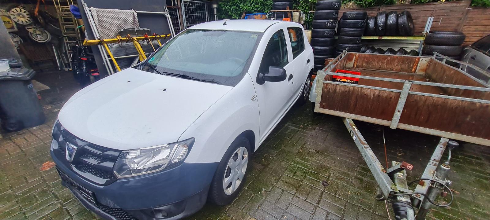 Dacia Sandero 1.2 16V 75 Essentiel