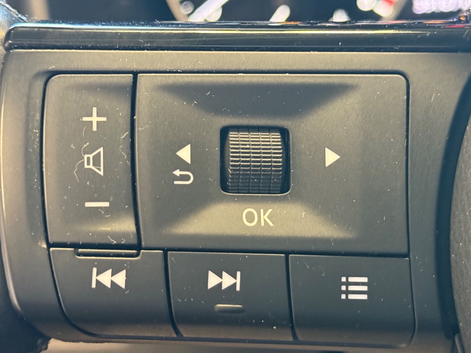 Fahrzeugabbildung Nissan Qashqai Acenta MHEV MT - Navi, Winter-Paket
