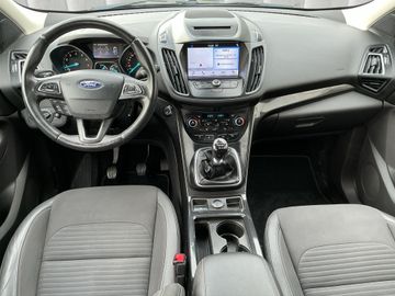 Ford Kuga - 12