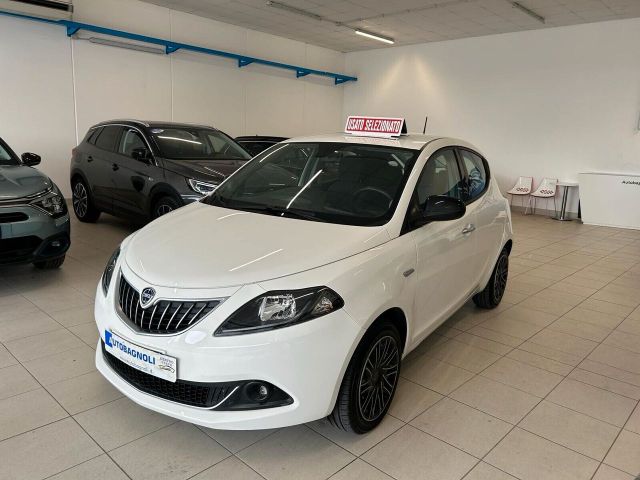 Otros Lancia Ypsilon GOLD 1.0 FireFly Hybryd 5 p.ti SP