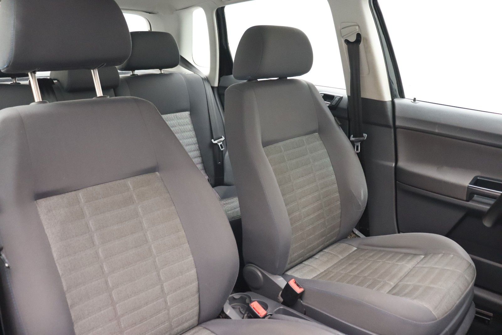 Fahrzeugabbildung Volkswagen Polo IV 1.4 Tour AUTOMATIK AHK KLIMA SHZ