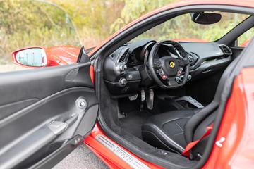 صورة مصغرة 20 لـ 2017 Ferrari 488 GTB