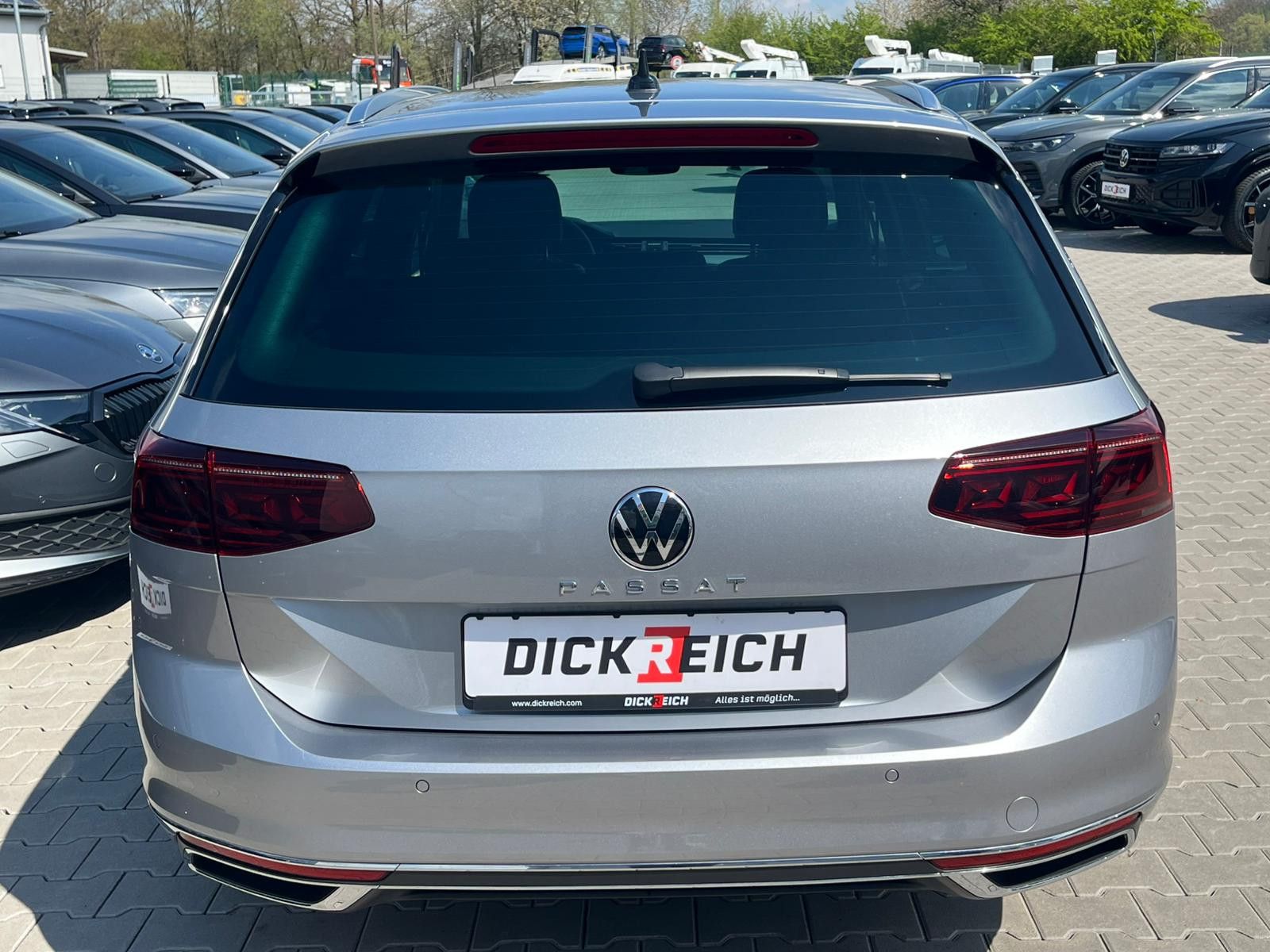 Fahrzeugabbildung Volkswagen Passat 2.0 TDI DSG Elegance MATRIX*AHK*ALCANTARA