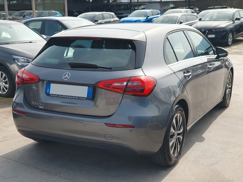 Mercedes-Benz MERCEDES-Benz Classe A 180d 116CV S&S NAV PARK C imagem 3
