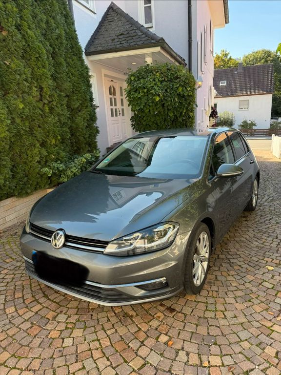 Image of Volkswagen Golf