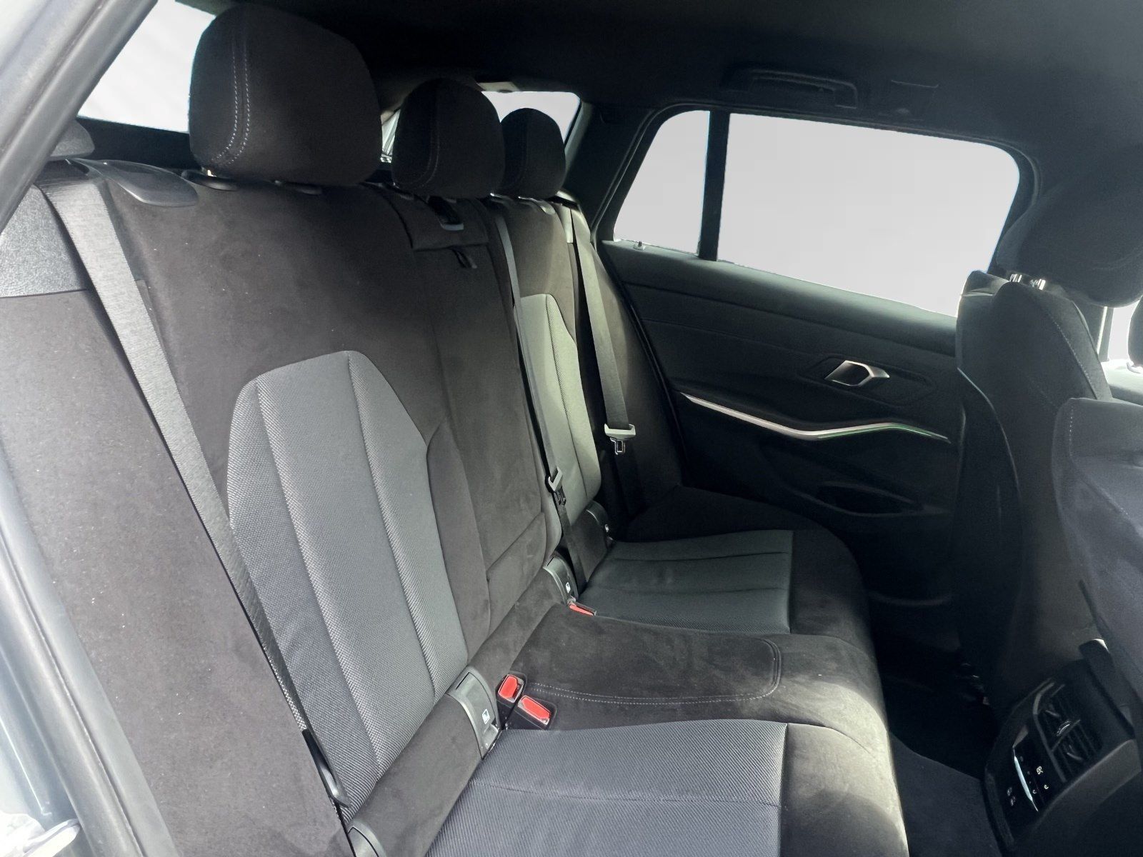 BMW 330 - Bild 12