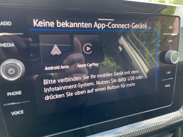 T-Cross 1.0 TSI Life IQ Drive Navi LED ACC Apple