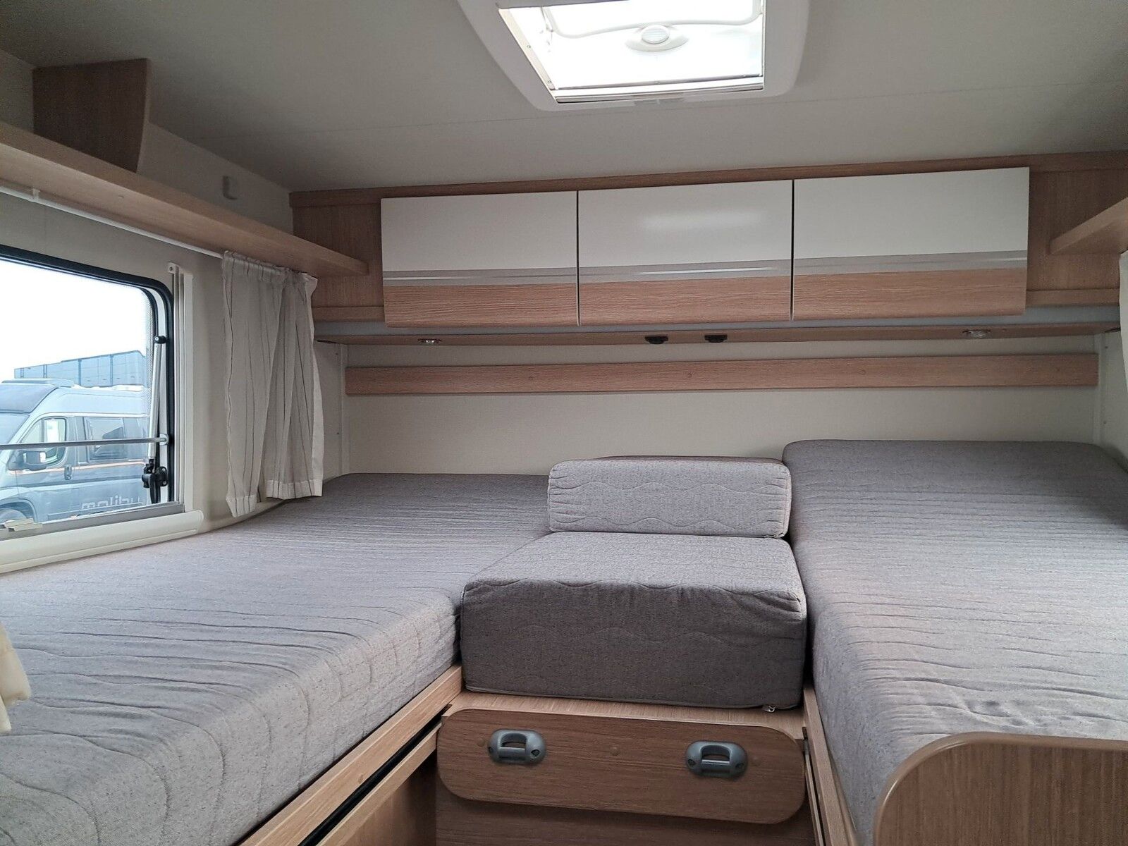 Fahrzeugabbildung Sunlight T 68 Luftfederung,AHK,Markise,SAT+TV