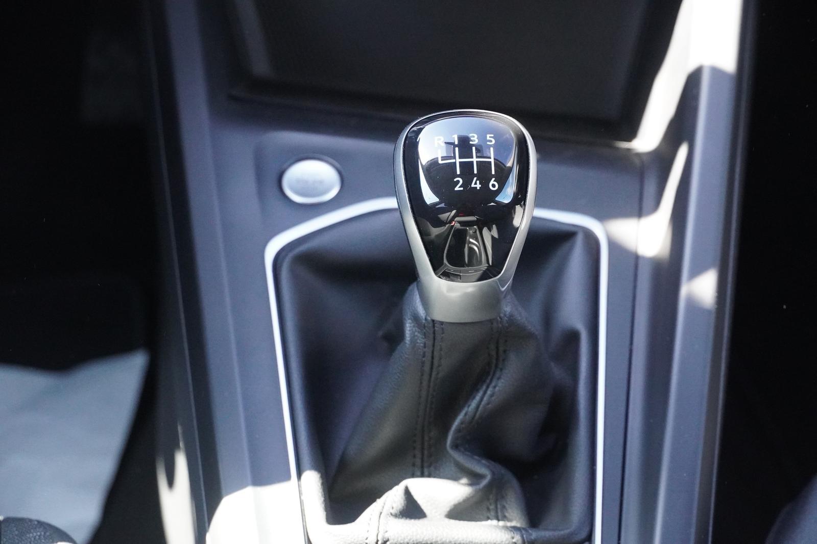 Volkswagen Golf VIII 1.5 Klimaaut. LED Navi PDC ACC USB, миниатюра 21