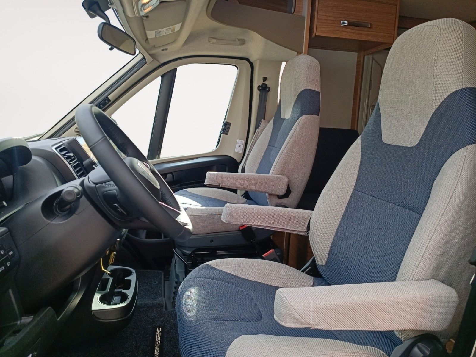 Fahrzeugabbildung Weinsberg CaraSuite 700 MEG MJ2026*Solar*Dachklima*TV