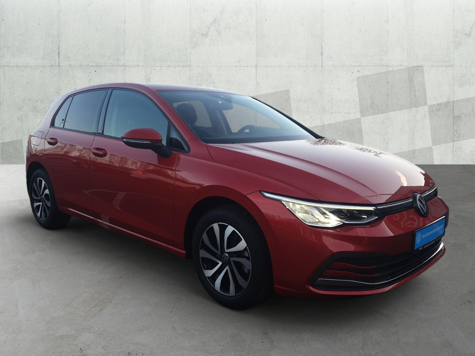 Volkswagen Golf VIII 1.5 TSI ACTIVE +LED +ACC +VIRTUAL +NAV