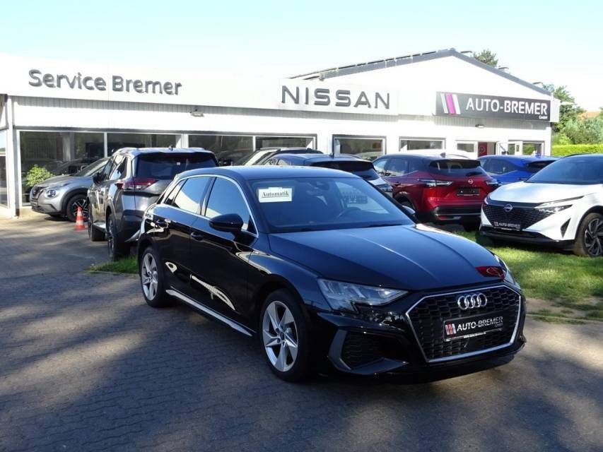 Fahrzeugabbildung Audi A3 Sportback 1.5 TFSI MHEV S line