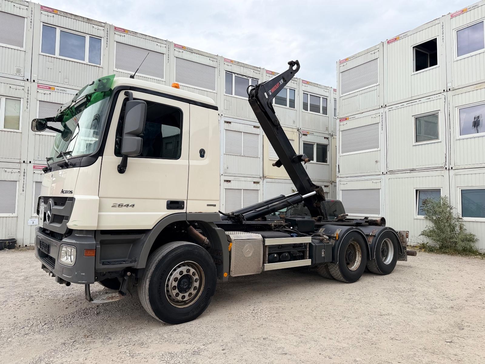 Mercedes-Benz ACTROS 2644 ABROLLKIPER MULTILIFT XR 6x4