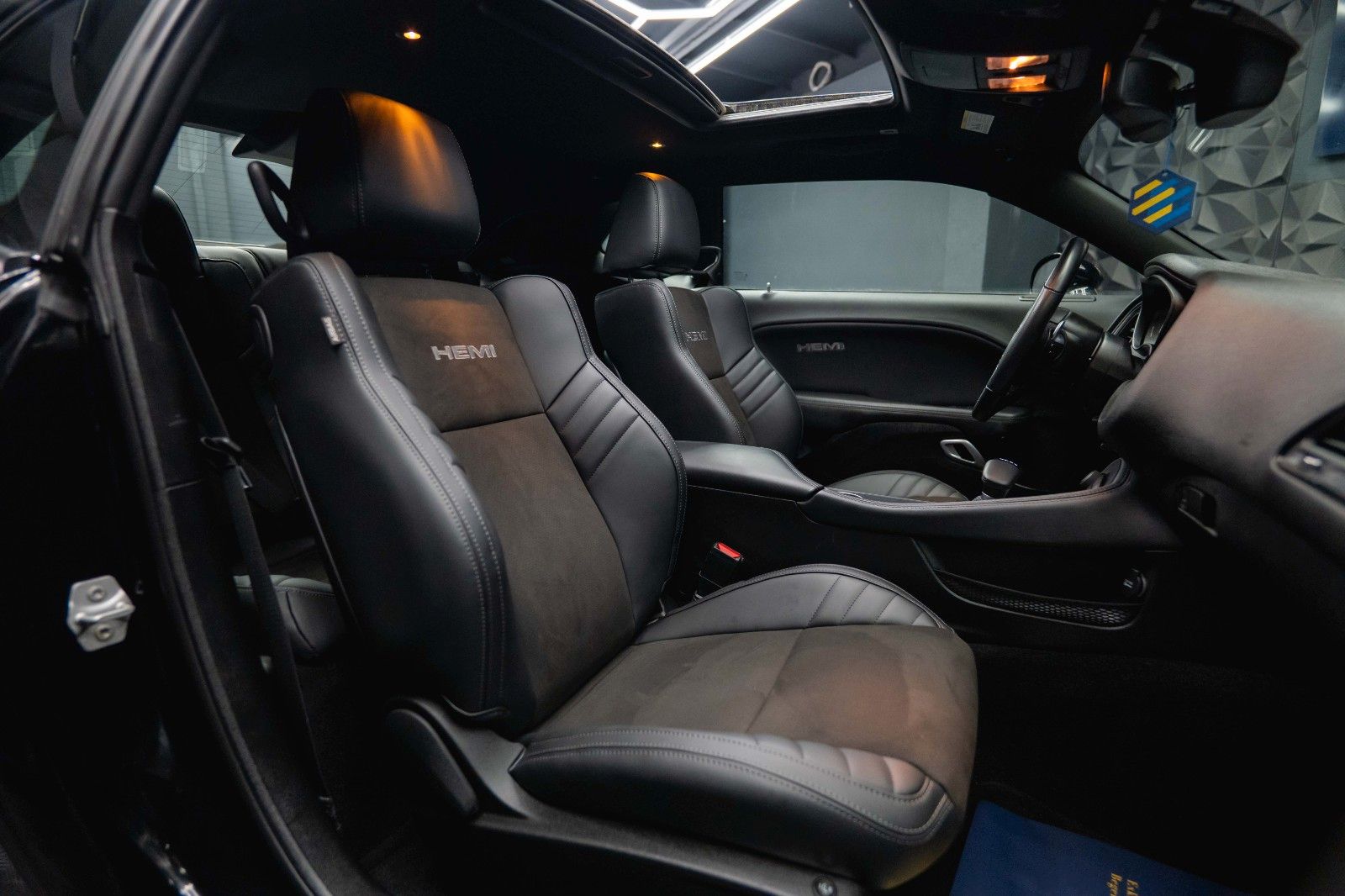 Fahrzeugabbildung Dodge Challenger 5.7 V8 R/T SRT Performance *LED*19%*