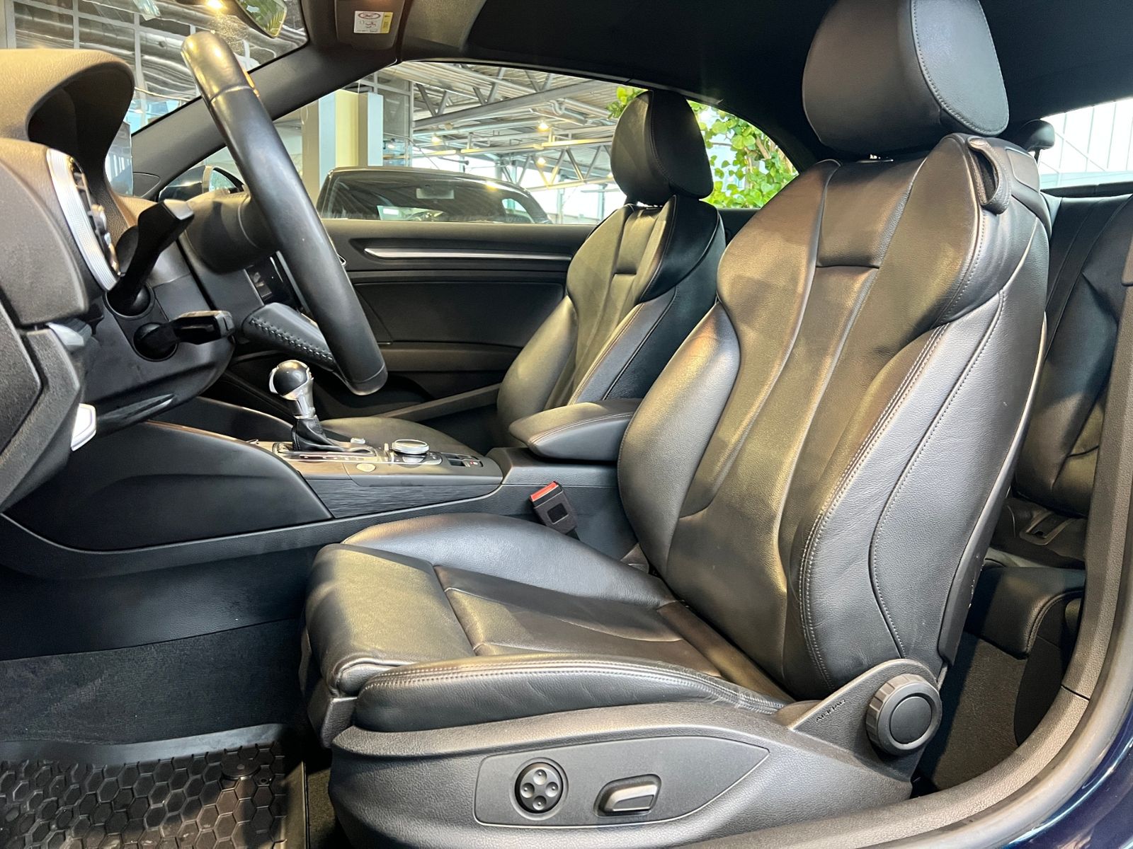 Fahrzeugabbildung Audi A3 Cabriolet 40 TFSI quattro sport XEN NAV 18"