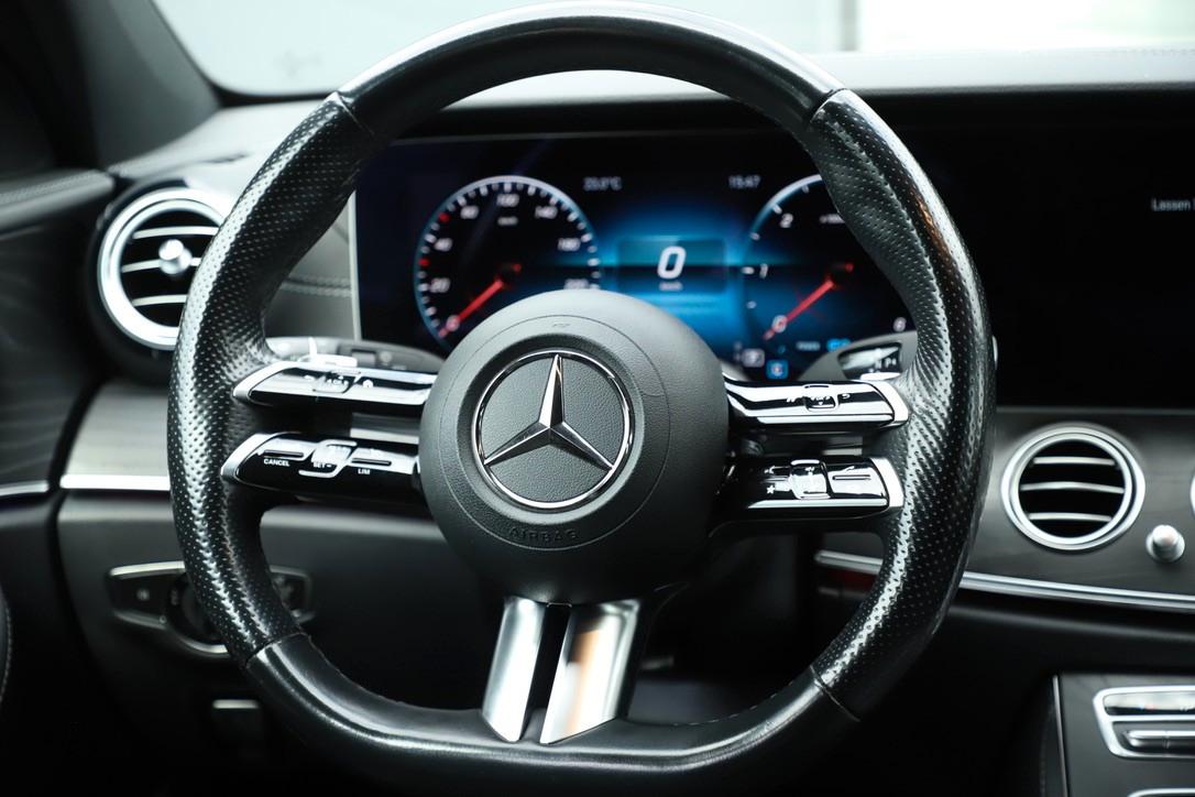 Mercedes-Benz E 220 d T-Modell AMG AHK SCHIEBEDACH