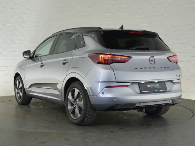 Grandland GSe PHEV 4X4 AT+AHK+NAVI+RÜCKFAHRKAMER