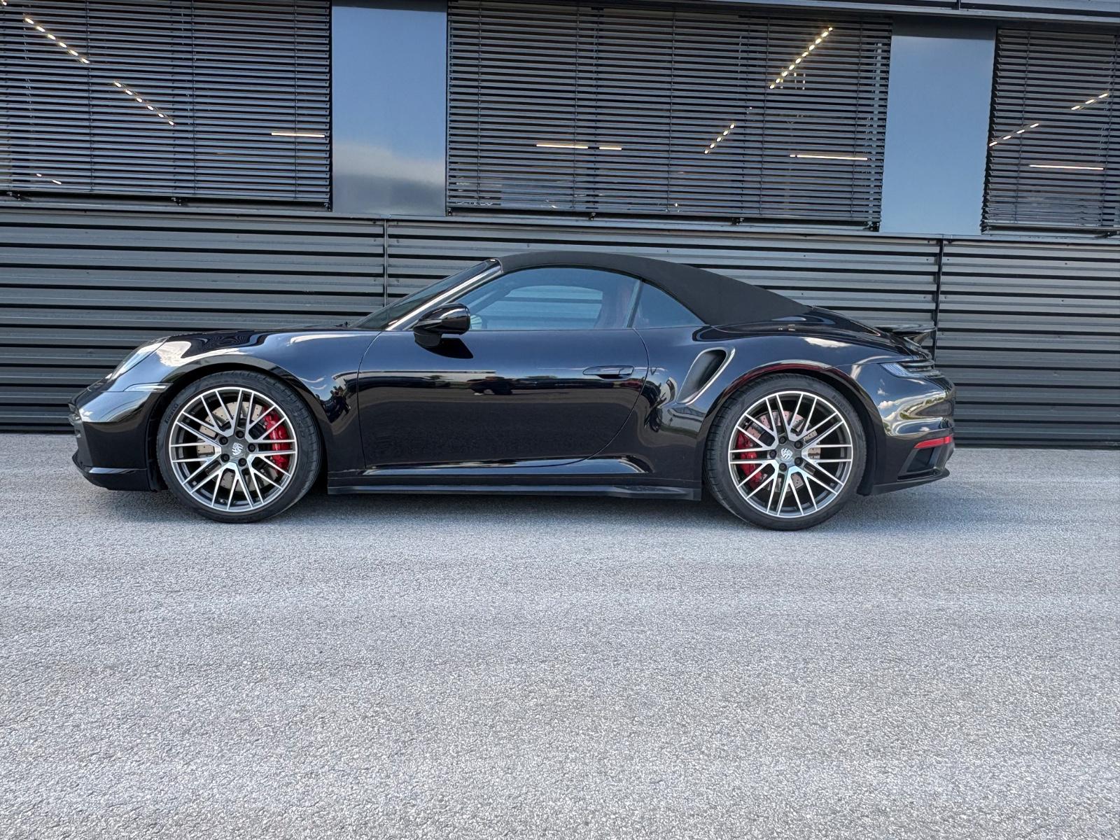 Porsche 911 - 992 Turbo Cabrio-LIFT-ABGAS-2.HAND